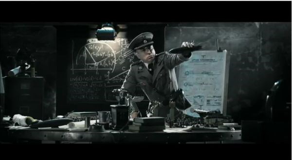Film Jekleno nebo je znanstvenofantastična črna komedija o nacistih, ki leta 1945 pobegnejo na temno stran Lune.