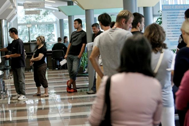 V Sloveniji se je stopnja brezposelnosti marca znižala za 0,2 odstotne točke na 8,5 odstotka.