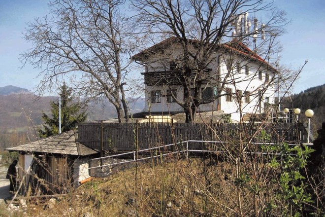 Gostišče na priljubljeni izletniški točki Stari grad nad  Kamnikom nima sreče z najemniki.