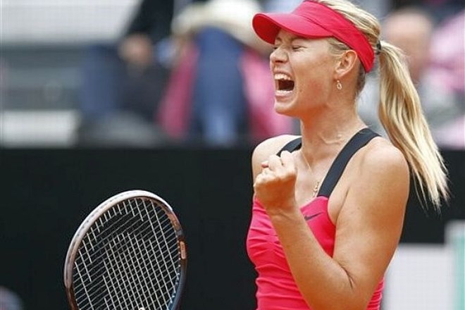 Marija Šarapova se je veselila zmage na turnirju v Rimu.