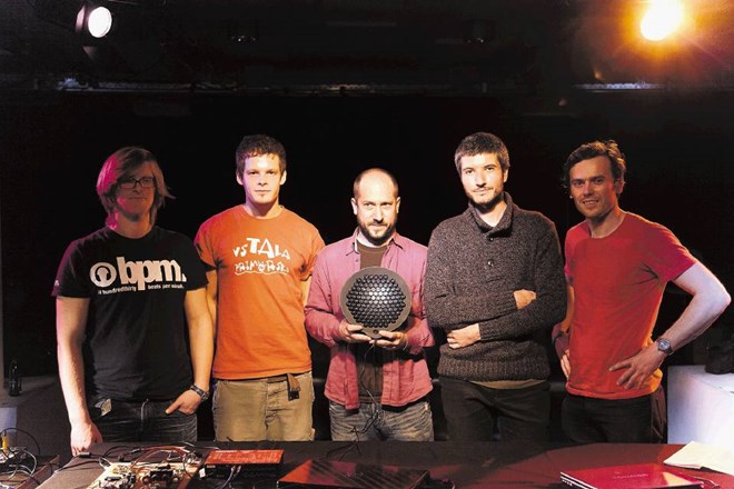 Ključni sodelavci podjetja Ultrasonic (z leve proti desni): Vasja Progar, Jaka Bevk, Mauricio Valdes san Emeterio, Miha...