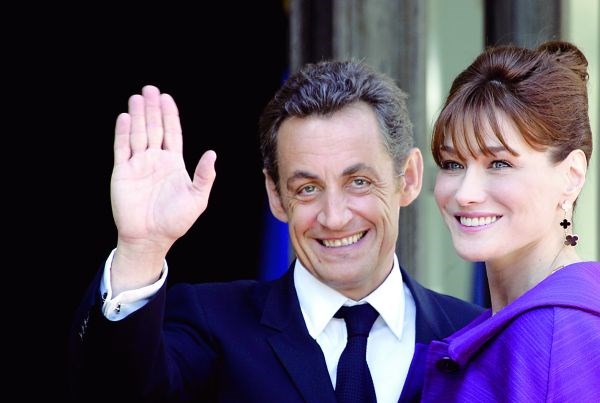Par Sarkozy na oddihu v rezidenci maroškega kralja