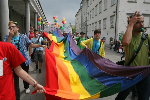 Parada ponosa 2011 s sloganom Še vedno čakamo!