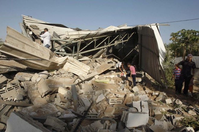 V izraelskem letalskem napadu ranjenih sedem Palestincev