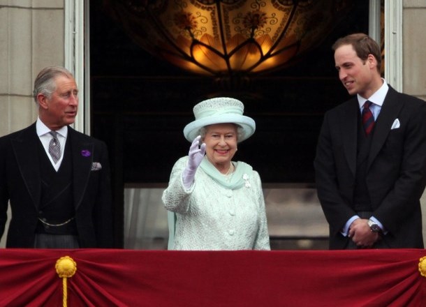 Kdo bo nasledil kraljico Elizabeto II?