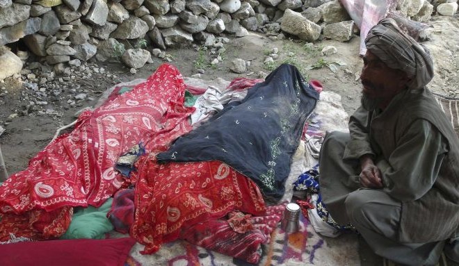 V ponedeljkovih potresih na severu Afganistana je po zadnjih podatkih umrlo več kot 80 ljudi.