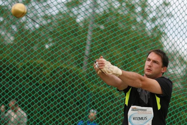 Primož Kozmus je v Velenju z dosežkom 77,35 m v metu kladiva dosegel svoj najboljši rezultat sezone, ki ga na svetovni...