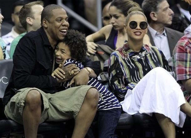 Jay-Z z nečakom in ženo Beyonce