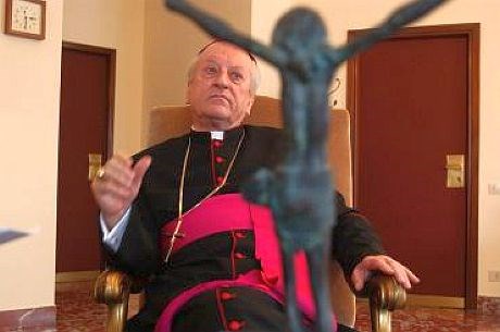 Na dogajanje ob proslavi ob dnevu državnosti se je odzval tudi kardinal Franc Rode.