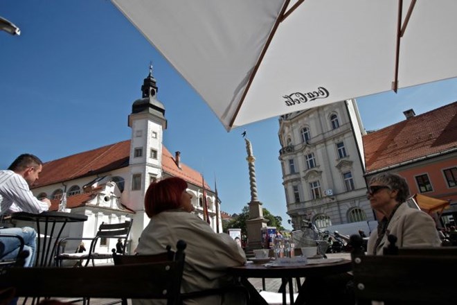 V Mariboru za 15 odstotkov nižje najemnine za lokale v lasti občine
