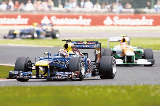 Mark Webber in ekipa Red Bull so na tej dirki vse naredili prav. Do nove zmage jim je pomagala tudi nesrečna izbira pnevmatik...