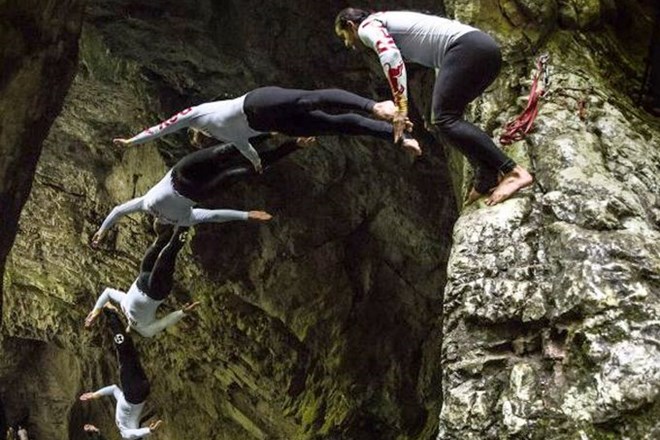 Gravitacija v vsej svoji veličini: Skok s pečine slapa Kozjak
