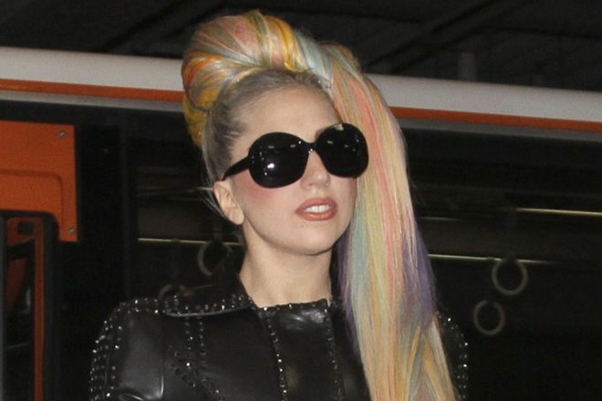 Lady Gaga se je preizkusila tudi v igranju.