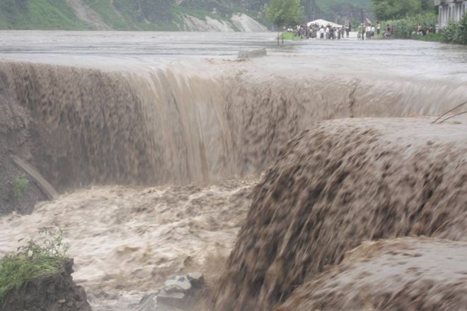 Severno Korejo so konec julija prizadele močno deževje in hude poplave.