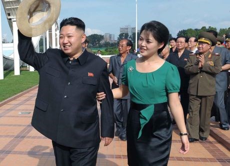 Kim Jong Un s svojo očarljivo ženo.