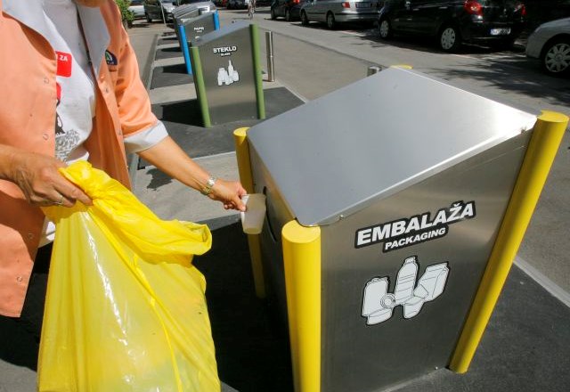 Ravnanje z odpadki v Sloveniji povprečno, Potočnik zaskrbljen