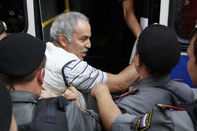 Kasparovu grozi do pet let zapora.