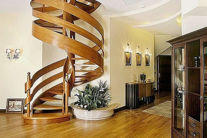 Trendovsko stopnišče kot opazen okras vašega doma