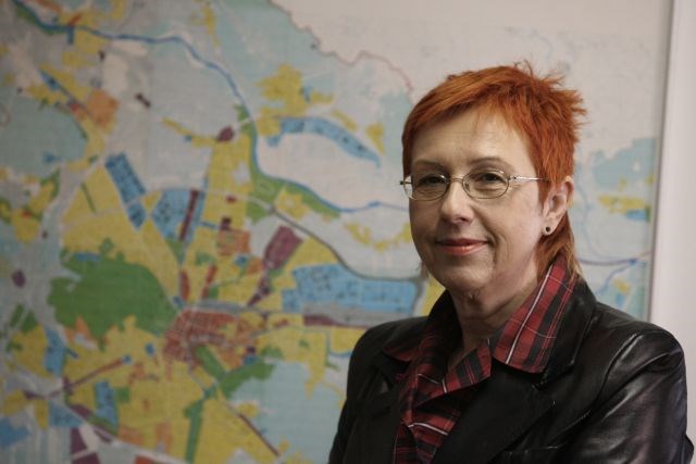 Nadzorniki stanovanjskega sklada MOL za v.d. direktorice predlagajo Julko Gorenc