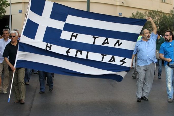 V Grčiji potekajo protesti.
