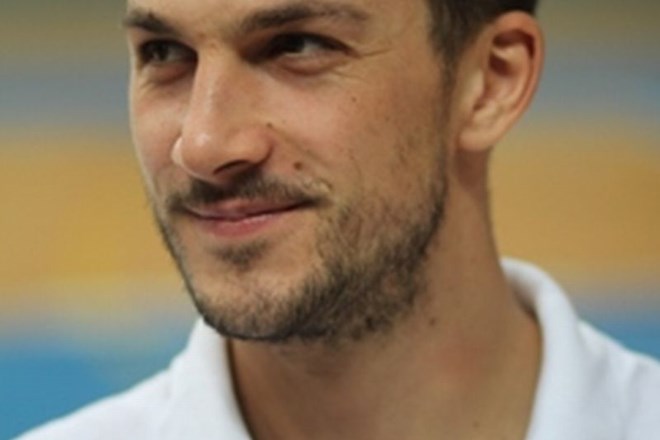 V slovenski odbojkarski reprezentanci je korektor Mitja Gasparini včeraj dosegel šest točk.