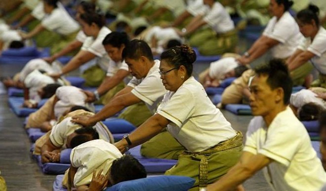 Na Tajskem so podrli svetovni rekord v množični masaži.