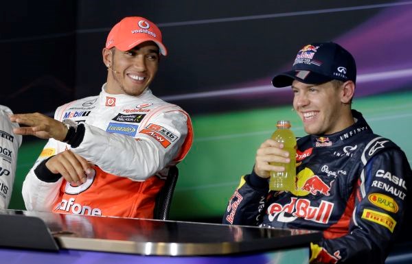 Lewis Hamilton (levo) in Sebastian Vettel (desno).
