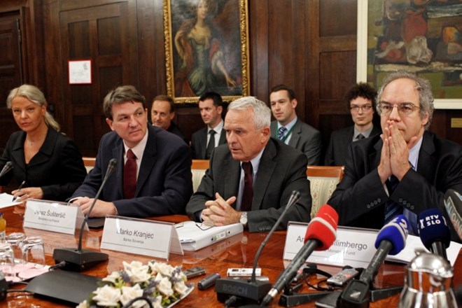 Minister za finance Janez Šušteršič, guverner Banke Slovenije Marko Kranjec in vodja misije IMF Antonio Spilimbergo.