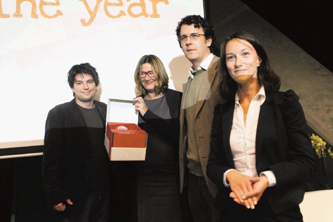 Nagrada MediY leta 2012 je šla letos v roke Podjetniškega dnevnika, ki je projekt časopisne hiše Dnevnik. Na fotografiji (od...