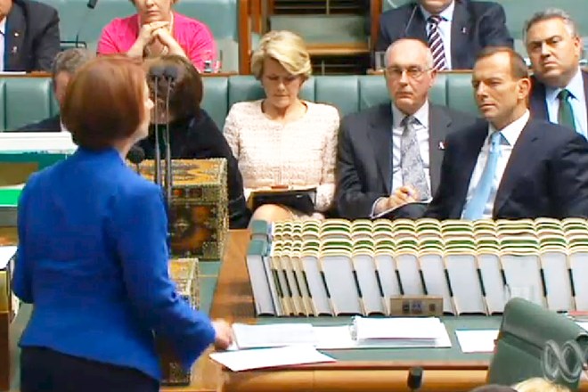 Gillardova je Abbottu nalila čistega vina.