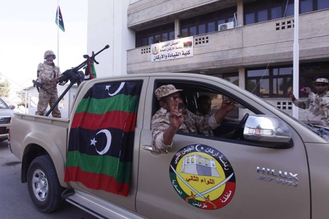 V Libiji so razmere leto dni po smrti Moamerja Gadafija negotove.
