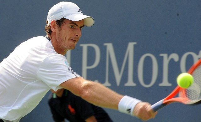 Andy Murray ne bo videl polfinala ekshibicijskega turnirja v Abu Dabiju. 