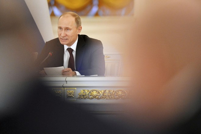 Putin napovedal podpis zakona, ki prepoveduje posvojitev ruskih otrok v ZDA