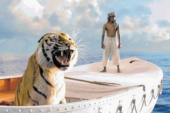 Digitalni tiger v Pijevem življenju ni le zelo dober simulaker pravega tigra, ampak je z vidika »filmskega realizma« celo...
