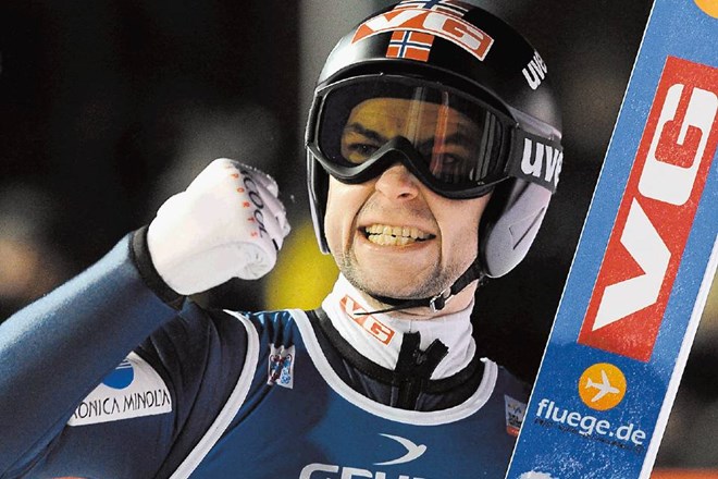 Anders Jacobsen je  v Zakopanah dosegel tretjo zmago v letošnji zimi 
