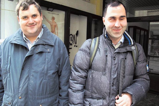 Slepi knjigovodja Boštjan  Štefanič (na desni) in njegov dober prijatelj Sebastjan Kamenik iz Zveze prijateljev slepih...