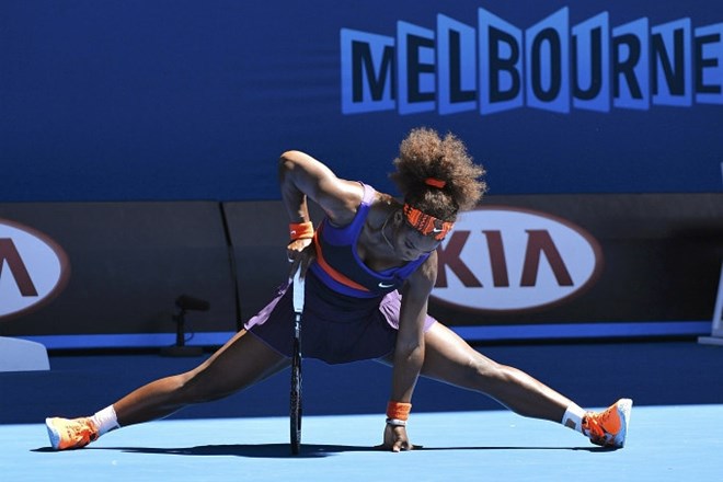 Serena Williams je med dvobojem večkrat zaprosila za zdravniško pomoč.  (Foto: Reuters) 