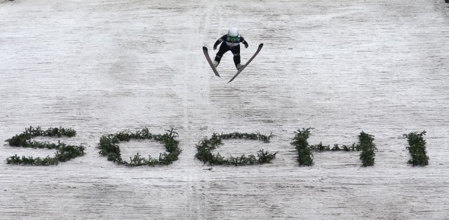 Smučarski skakalci so v Sočiju letos že opravili »generalko« za ZOI prihodnje leto. (foto: Reuters) 