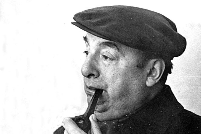 Čilski pesnik, diplomat in Nobelov nagrajenec Pablo Neruda morda ni umrl zaradi levkemije, kot je veljalo doslej, temveč je...