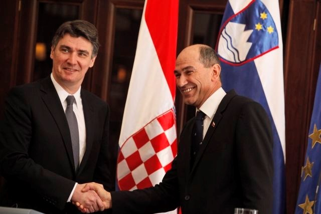 Hrvaška vlada je dokončno potrdila memorandum o Ljubljanski banki, ki sta ga v ponedeljek na Mokricah podpisala premiera...
