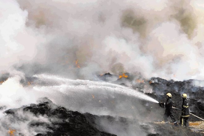 Julija 2008 je na odlagališču izbruhnil hud požar in celotno Dravsko polje zasmradil s črnim sajastim dimom. 