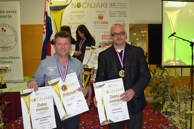 Jordan Drnovšček in Aleš Bučinel iz Goriških brd sta na prireditvi Noćnjak 2013 na Hrvaškem prejela zlati kolajni za svoji...