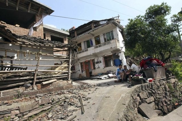 Včerajšnji potres povzročil ogromno škode in vzel vsaj 180 življenj. 
