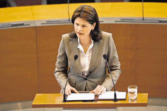 Alenka Bratušek, predsednica vlade 