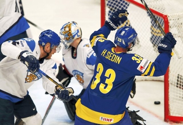 Švedi so bili s 3:0 boljši od Fincev. (Foto: Reuters) 