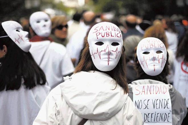 V Španiji se vrstijo protesti proti varčevalnim ukrepom, ki doslej niso pokazali želenih rezultatov. Konec tedna so...