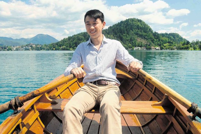 Takole je lani na Bledu, v zmagovalnem kraju Dnevnikove izvidnice 2012, užival  Jinwei Si iz Kitajske. 