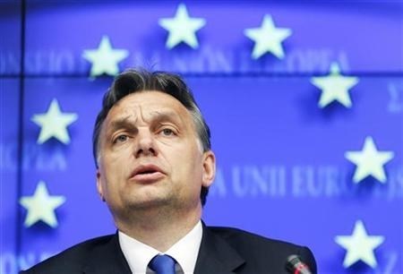 Zahteva za nadzor Madžarske je bila podana, ker naj bi ustavne reforme, ki jih je sprejela tamkajšnja vlada premiera Viktorja...
