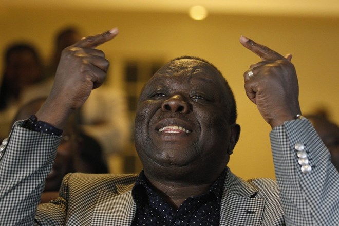 Zimbabvejski premier Morgan Tsvangirai rezultate volitev zavrača in je že napovedal odhod na sodišče ter bojkot vlade. 