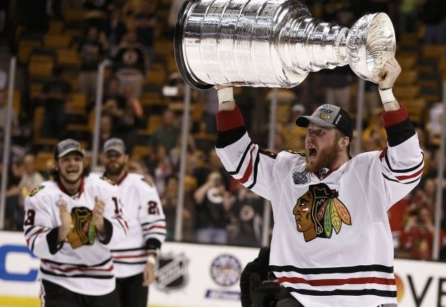 Začenja se nov boj za Stanleyjev pokal, ki so ga v lanski sezoni osvojili hokejisti Chicaga. (Foto: Reuters) 
